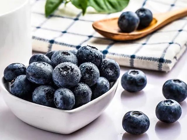 云南高原大果径蓝莓,甜!__财经头条