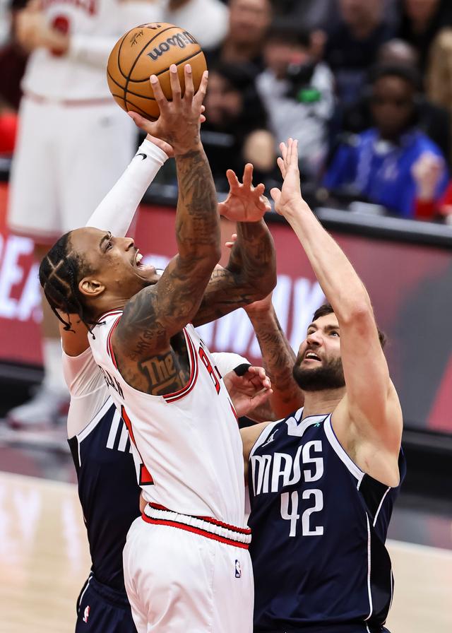 篮球——nba常规赛:独行侠胜公牛|莱纳_新浪财经_新浪网