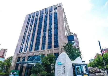 曝高和资本欲卖上海云峰大厦，“地产私募”退出大考插图