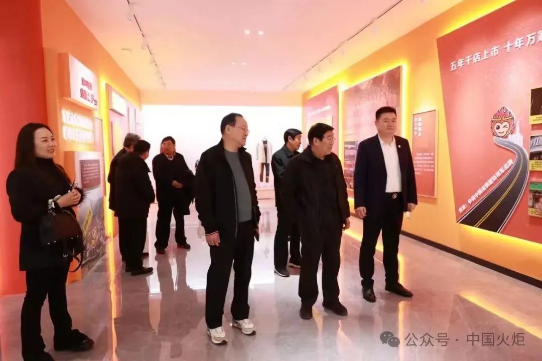 市委书记虞爱华,市长罗云峰分别作出批示.