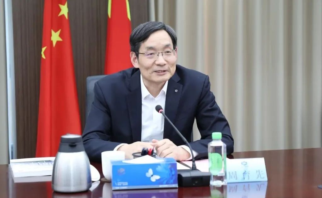 3月8日,中国建材集团党委书记,董事长,中国建材股份党委书记,董事长