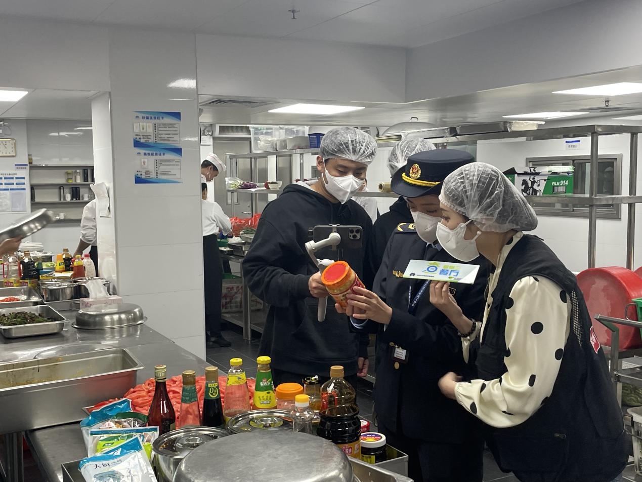 星期三查餐厅|突查大梅沙这家海景酒店后厨!