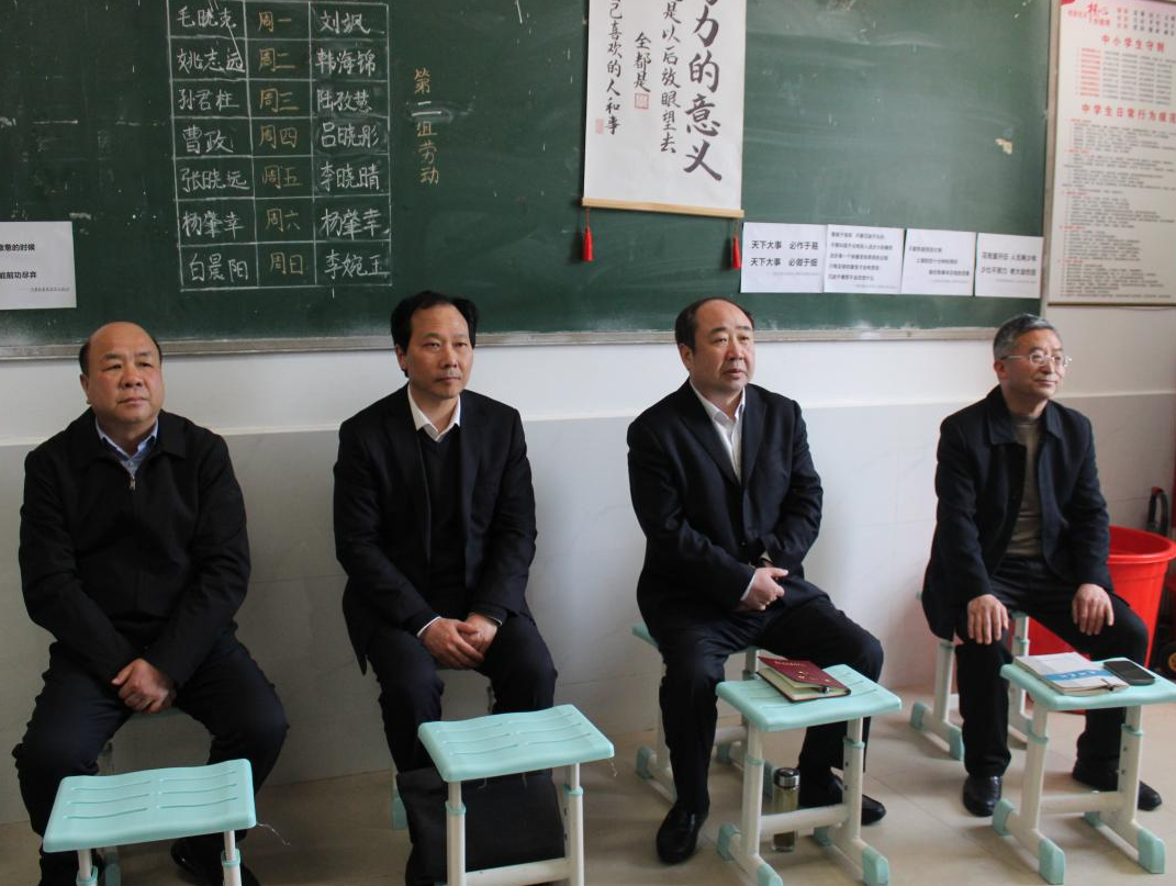 视导明方向 鼓劲赋动能——内乡县委书记张智广深入内乡高中调研指导