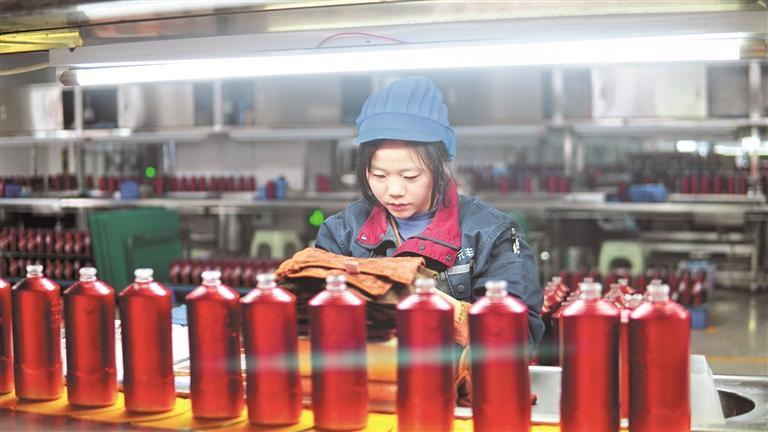 贵州元丰玻璃制品有限公司生产线.