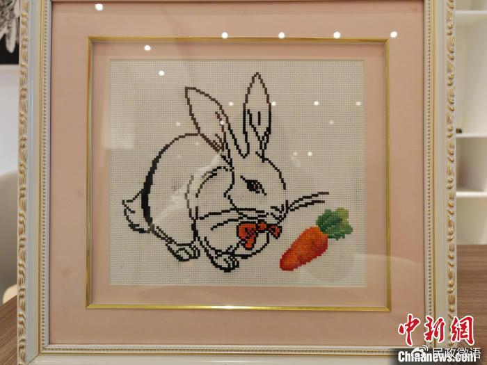 倪荣绣的小兔子.郑灵芝供图