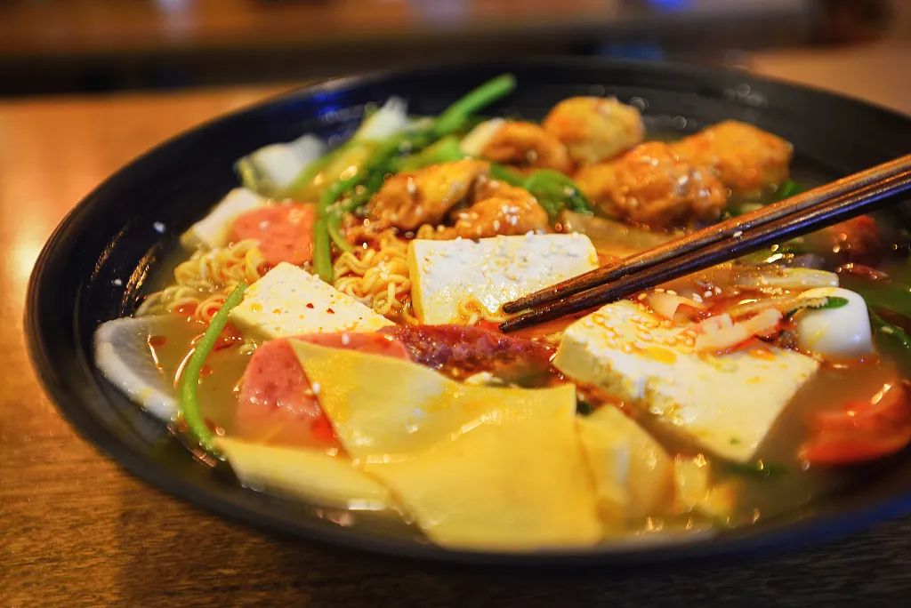 麻辣烫101 五家争c你pick谁?