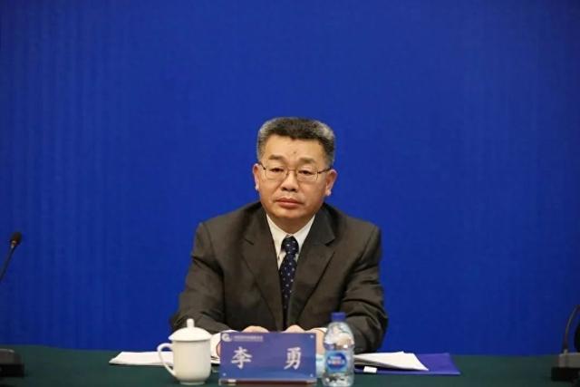 李勇被查