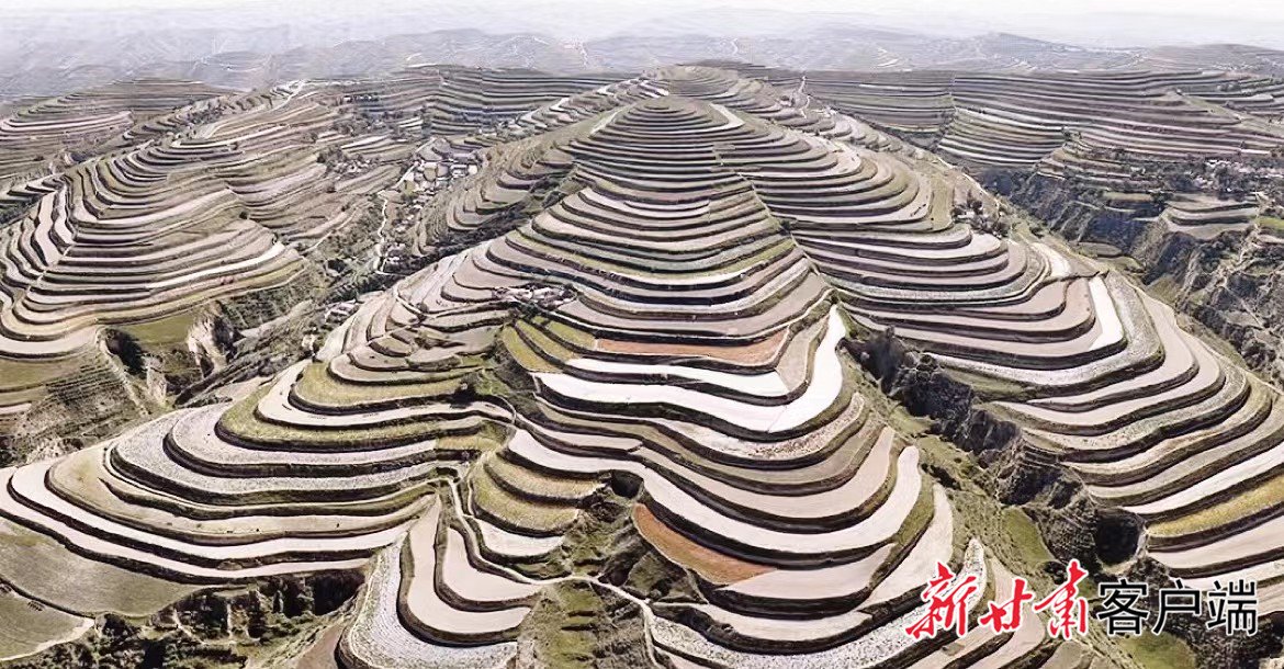 定西市安定区石峡湾乡连片水土保持治理成效明显.