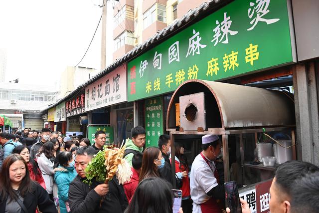 甘肃:"天水麻辣烫"走红 服务保障"升级"|天水市_新浪财经_新浪网