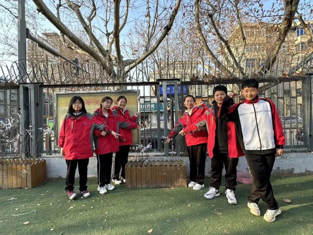 春风吹新绿 花香正当时——西安市航天中学开展拥抱绿色主题活动|西安