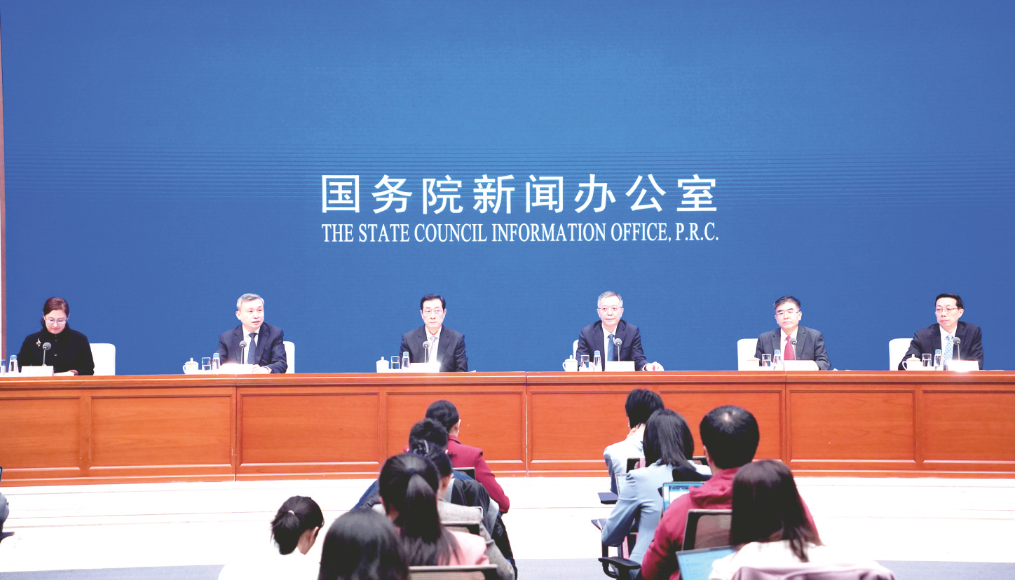 证监会打出"组合拳"释放强监管促高质量发展鲜明信号|证监会_新浪财经