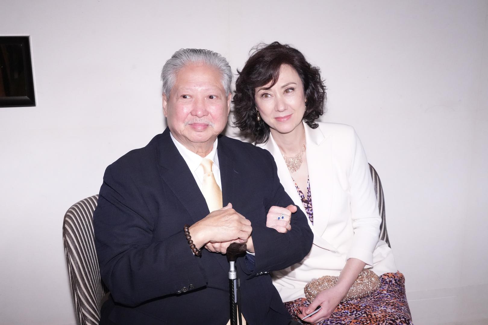 不满成龙被批变老大师兄洪金宝霸气回怼有谁不会老