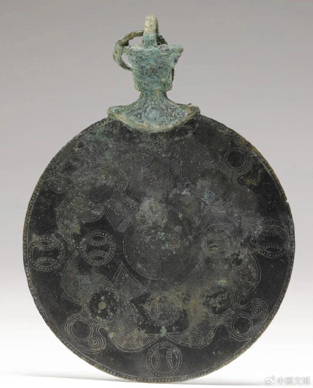 m1100铜镜m307金珠m57铜勺,案及马车出土场景m57铜马车m57铜立人m1148