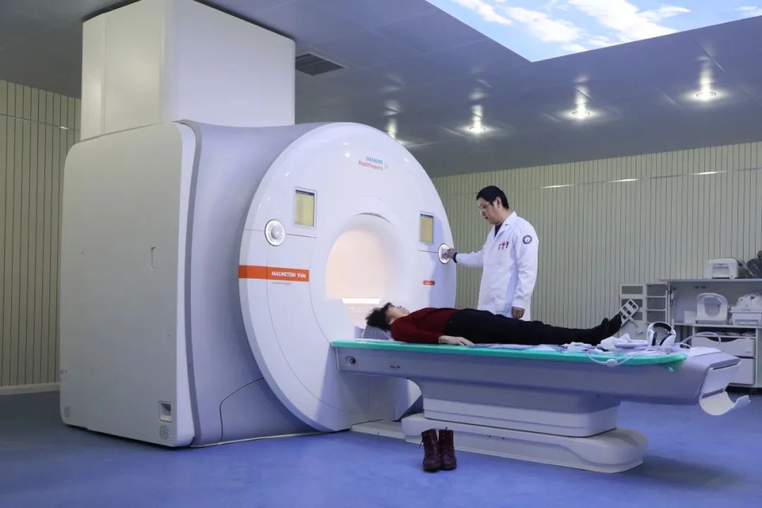 内镜清洗工作站是什么安徽理工大学第一附属医院南区：开诊一个月服务三万人次_https://www.jmylbn.com_新闻资讯_第14张