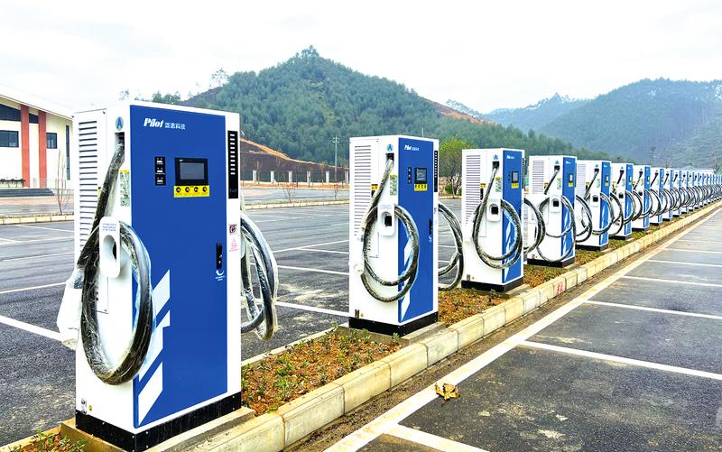 今年广西高速路计划新建800个充电桩|充电桩_新浪财经