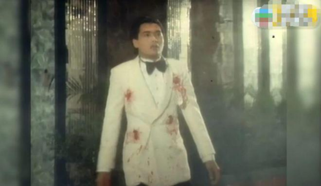 如1980年的《上海滩》,"许文强"周润发被乱枪射杀这幕镜头就是由他