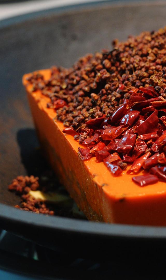 辣椒也是四川火锅的灵魂.(陶轲 摄)