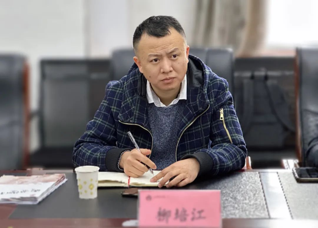 西安市雁塔区实验小学与中外人文交流全球胜任力研究院联合召开调研
