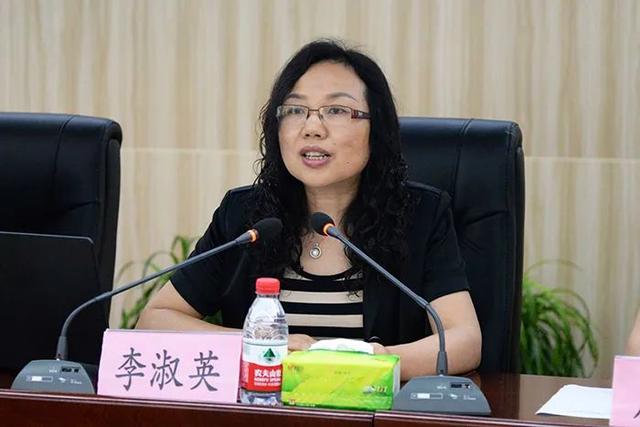 李淑英(资料图)经查,李淑英身为领导干部,毫无法律和规矩意识,无视