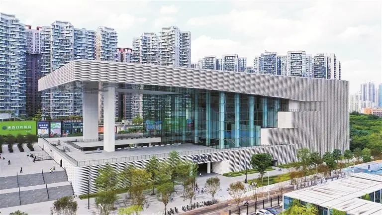 广东省深圳市多个"新时代重大文化设施"陆续投用或进入关键节点,一个