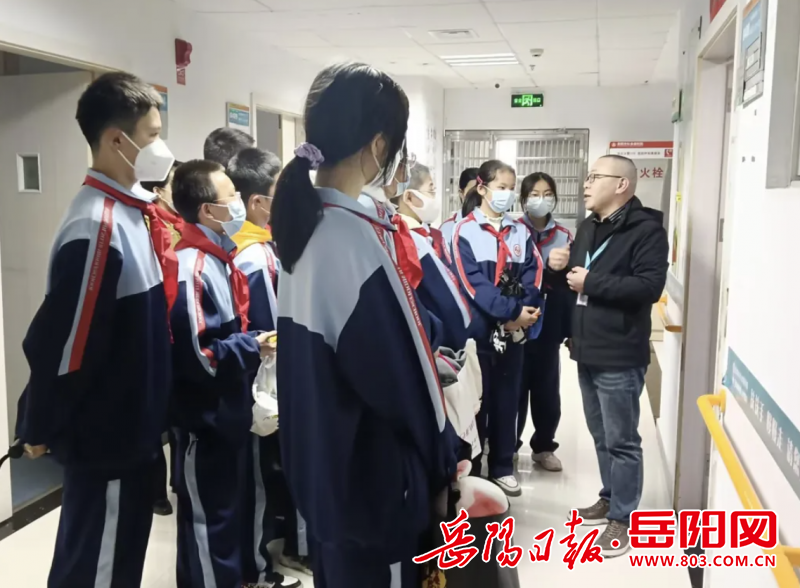 岳阳市第十八中学:携手福利院 共筑教育梦_新浪财经_新浪网