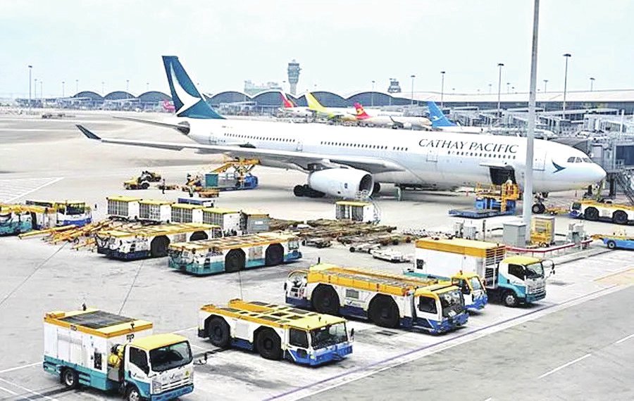 融合发展"为题,讨论应对环球空运业在科技与创新,保安与清关,货运运作