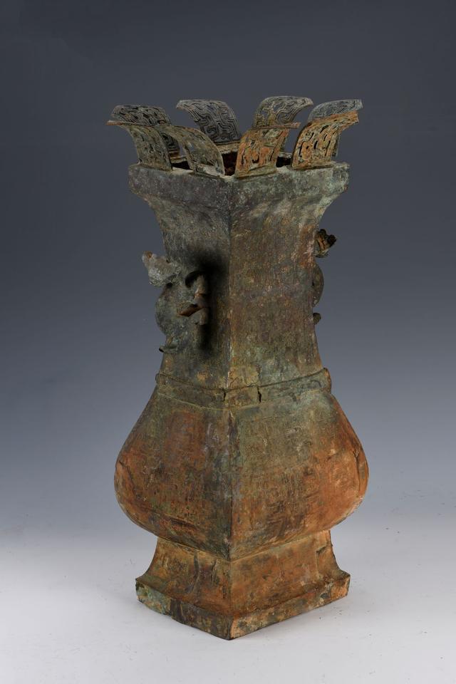 山西陶寺北墓地出土大量青铜器,铜器含楚,齐鲁文化风格_新浪财经_新浪