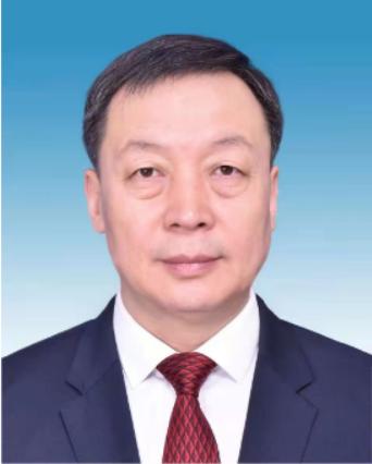 被告人刘玉利用担任新泰市汶南镇党委书记,新泰市委常委,新泰市政府