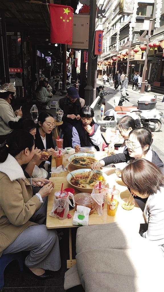 兰州这碗"热辣滚烫"邀您来尝|麻辣烫_新浪财经_新浪网