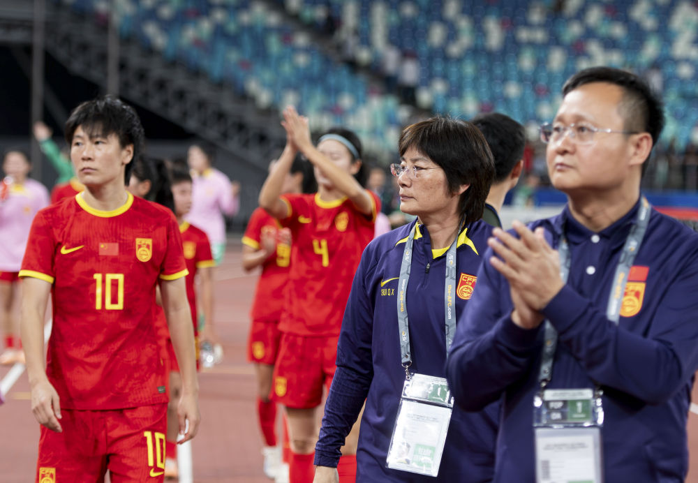 3月19日,中国足协发布了中国女足国家队主帅的选聘通知.