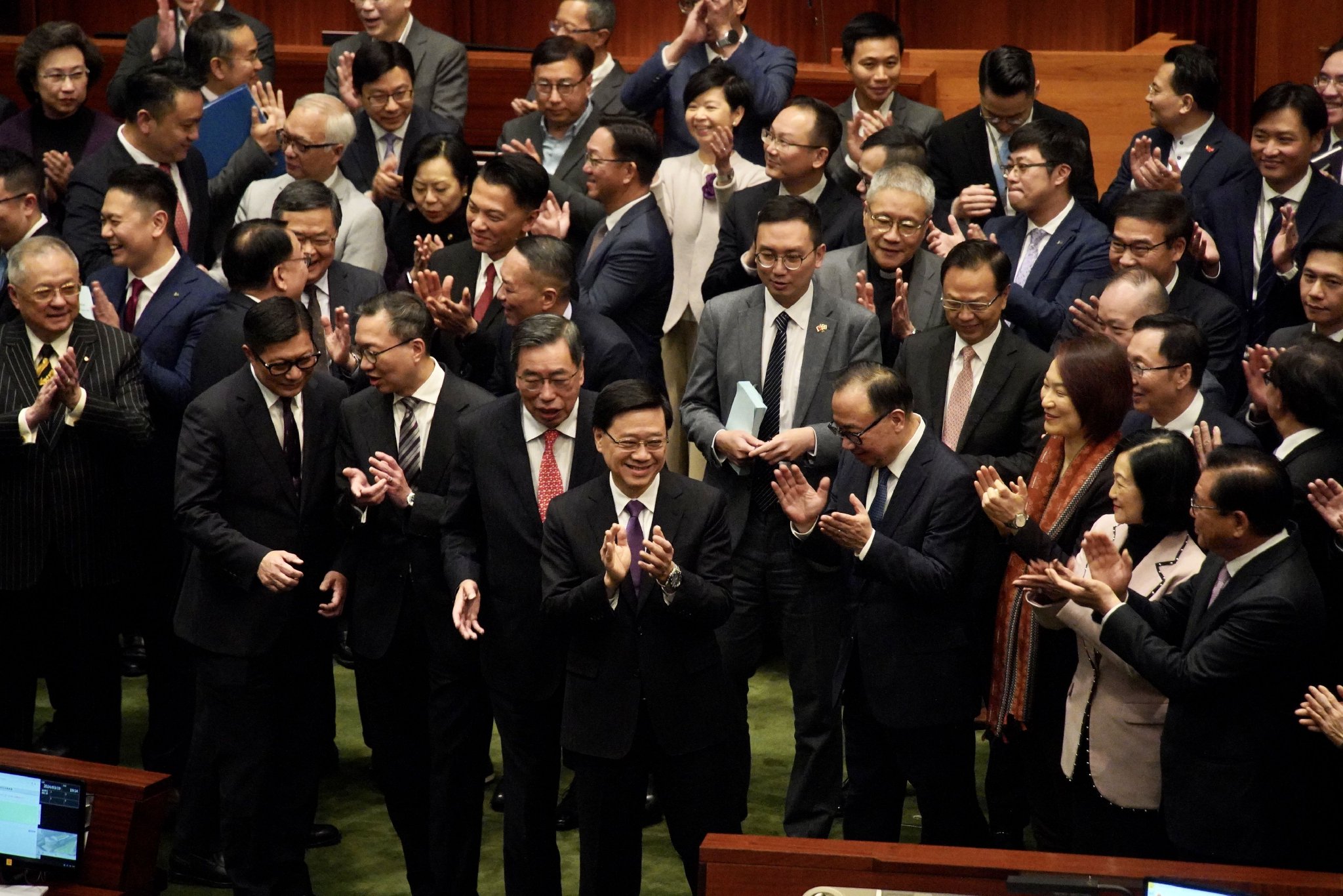 2024年3月19日,香港特区立法会全票通过《维护国家安全条例》.