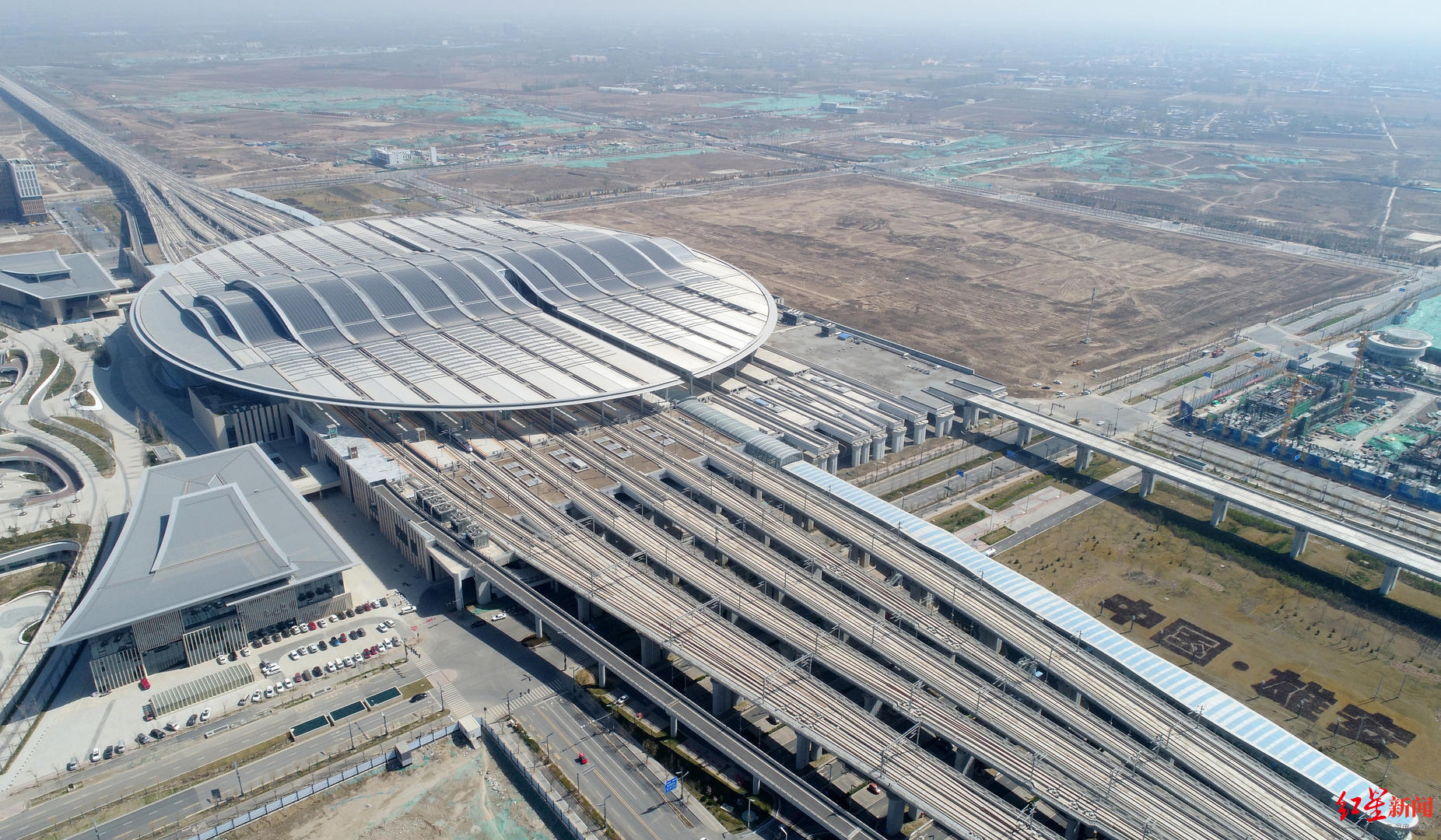 航拍雄安新区京雄城际铁路雄安站 据视觉中国