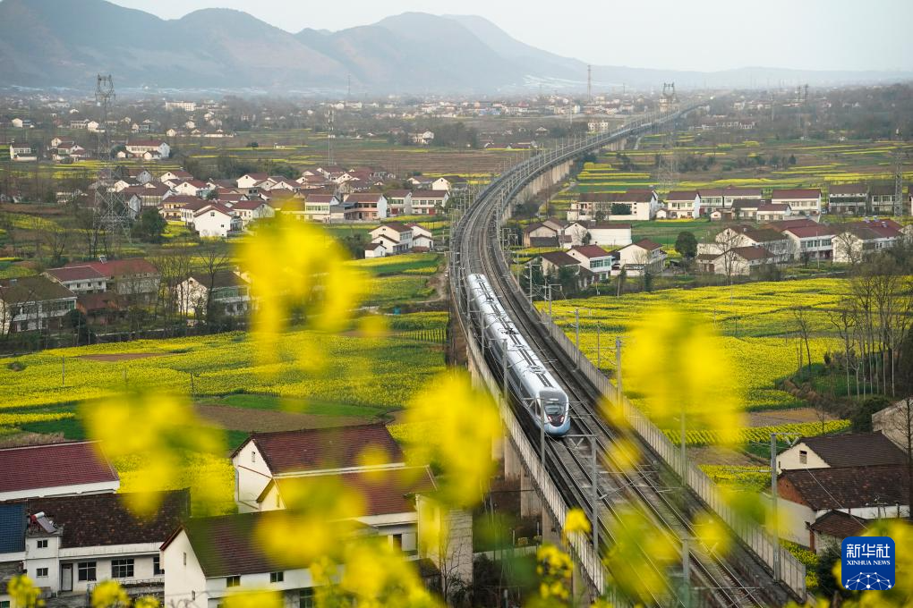 开往春天的列车|列车_新浪财经_新浪网