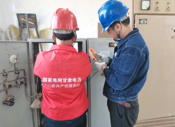 国网东乡供电公司:田间地头春灌忙 电力服务来护航_新浪财经_新浪网