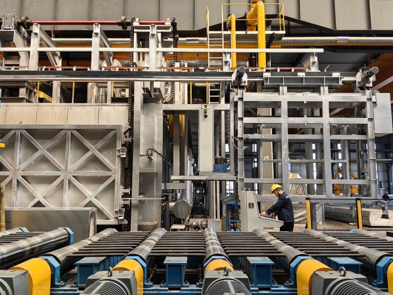 河南巩义:"铝"创新高 工业发展筑牢经济"压舱石"_新浪财经_新浪网