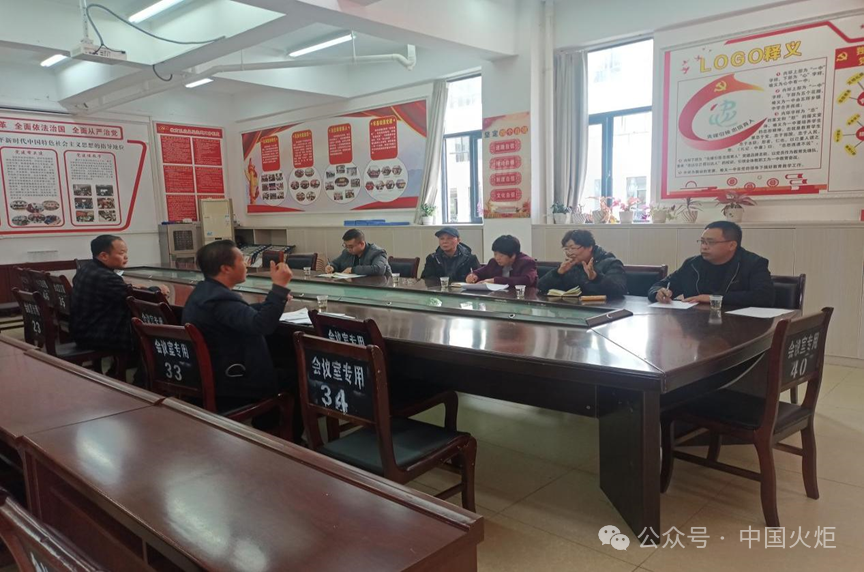 3月20日,独山县关工委主任张同霞,副主任朱荃,"五老"成员向宗美等到