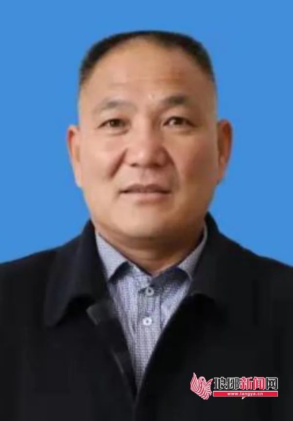 提起沂河新区梅家埠街道干沟渊村党支部书记何宗彦,老少爷们无不竖起