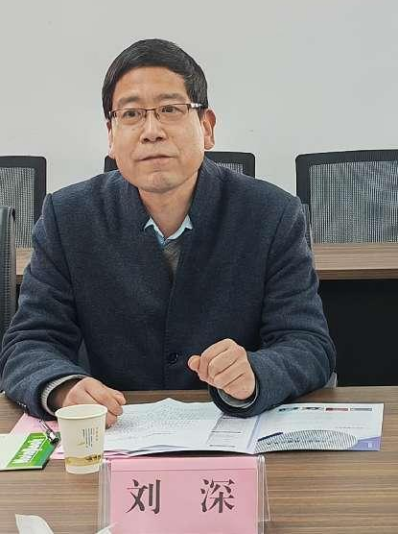 西安旅游职业中等专业学校副校长刘深介绍了学校的历史沿革以及在人才