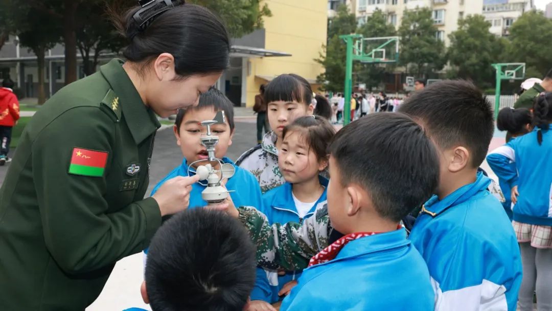 气候行动最前线 | 当气象科普走进八一小学|小学_新浪财经_新浪网