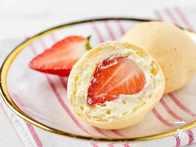 丹东东港"红颜99"大草莓,香甜味美,产地现摘直发!__财经头条