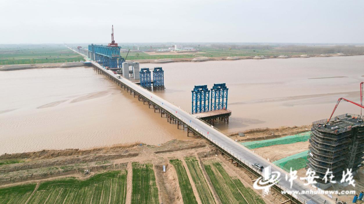 雄商高铁一分部黄河特大桥主桥下部结构全部完成|高铁_新浪财经_新浪