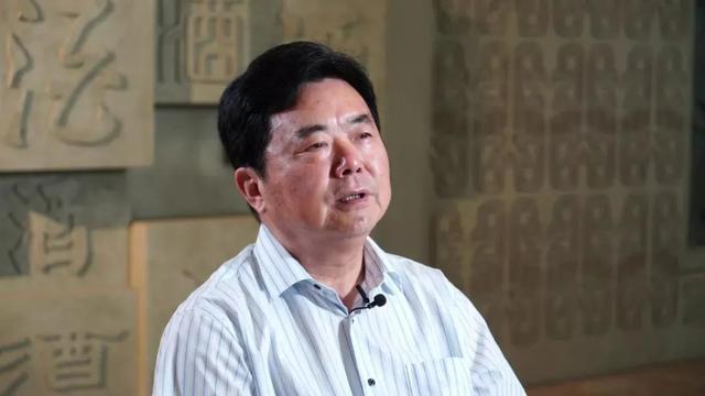 57%)董事长刘晓东以145亿元财富排名388位;2024年胡润全球富豪榜中