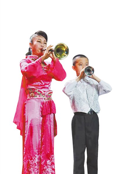 流动气韵演绎人间百态_新浪财经_新浪网