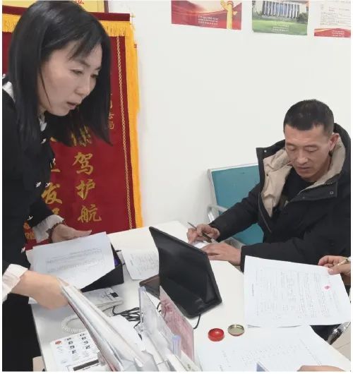 法律援助,解讨薪农民工维权之困_新浪财经_新浪网