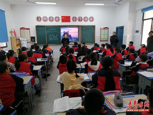 桃花仑小学三里桥校区:法治宣讲进校园 守护青春助成长_新浪财经_新浪