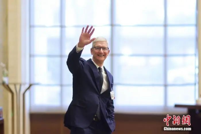 "苹果公司首席执行官蒂姆·库克强调了苹果公司对中国市场的长期承诺.