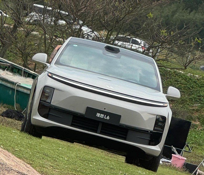 图片开头：搪塞媒体