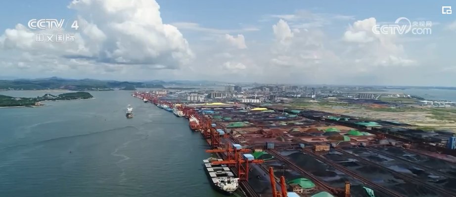 《报告》还认为,在相对强劲消费的支持下,亚洲经济增速有望高于2023年