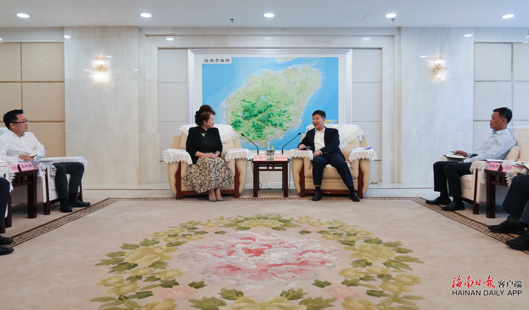 刘小明会见金光纸业(中国)投资有限公司客人|刘小明_新浪财经_新浪网