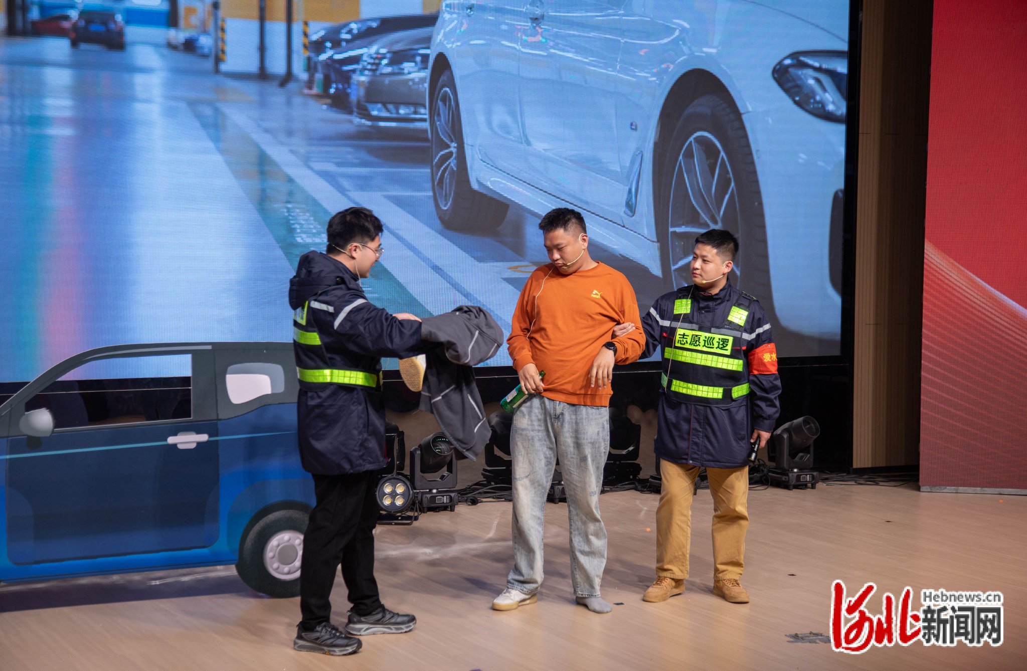 最美志愿服务工作者代表王玉琦分享了自己的志愿服务故事.